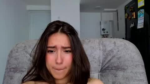 Snapshot of adhara_kitten chatting on May 6, 2026, 3:39 pm Adhara online show from May 6, 2026, 3:39 pm