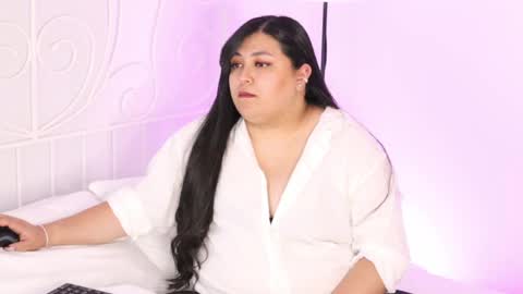 adia_ online show from January 3, 2025, 5:06 am
