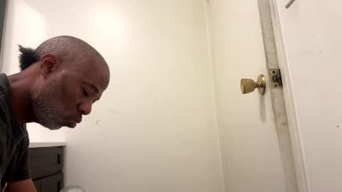 adick_ting online show from November 28, 2025, 6:54 pm