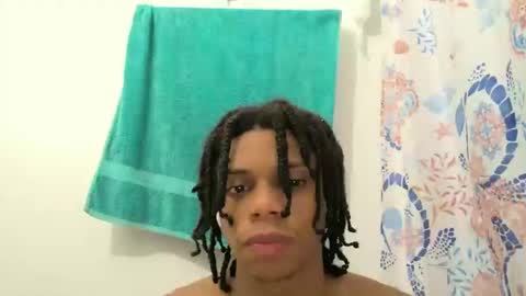 Snapshot of adielpr chatting on November 20, 2025, 10:31 pm adielpr online show from November 20, 2025, 10:31 pm