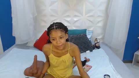 adisson_petite1 online show from November 17, 2025, 12:55 pm