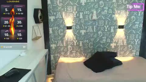 Snapshot of adonis__walker chatting on November 5, 2025, 7:36 pm ADONIS online show from November 5, 2025, 7:36 pm