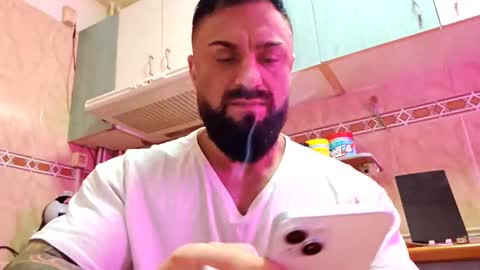 Adonis online show from November 27, 2025, 2:08 pm