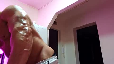 Adonis online show from December 2, 2025, 7:31 pm