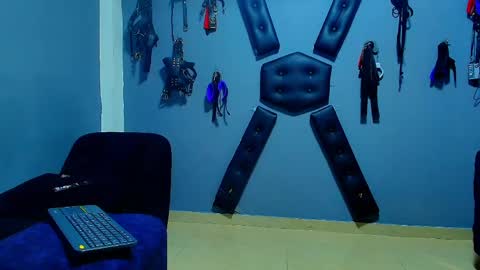 adonisdios online show from April 22, 2026, 1:56 pm