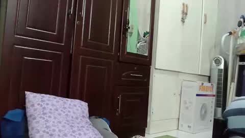 annelovesu online show from November 24, 2025, 12:32 am