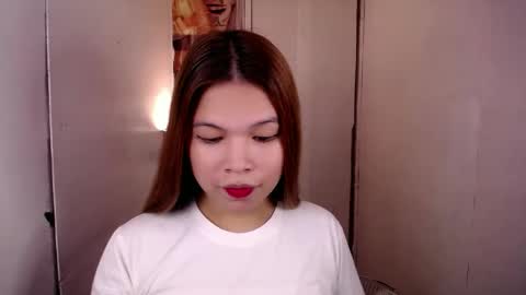 adorabletsforyouxx online show from March 10, 2025, 5:07 pm