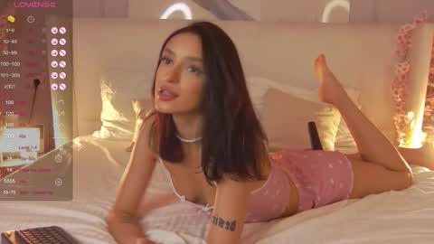 Snapshot of adoracortes chatting on October 15, 2025, 5:29 am adoracortes online show from October 15, 2025, 5:29 am