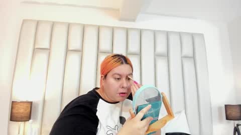 Snapshot of adreeaperez1 chatting on October 18, 2025, 11:44 am ANDREA PEREZ online show from October 18, 2025, 11:44 am