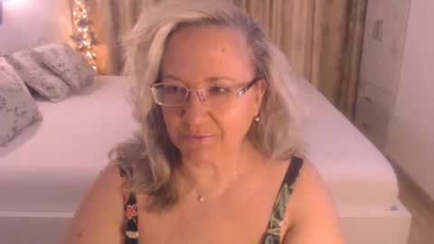 Cryna online show from May 6, 2026, 10:53 am