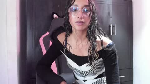 Adrena10 online show from December 5, 2024, 9:50 pm