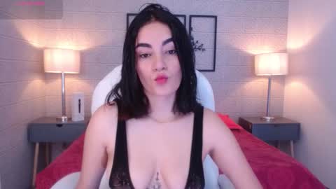 Snapshot of adri_velvet chatting on March 18, 2026, 3:31 am Adri online show from March 18, 2026, 3:31 am
