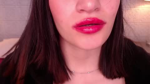 Snapshot of adri_velvet chatting on April 11, 2026, 7:45 am Adri online show from April 11, 2026, 7:45 am