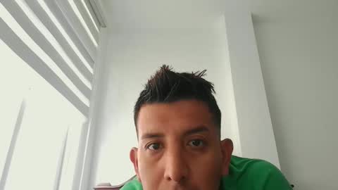 ADRIAN  OSCAR online show from May 10, 2026, 4:23 pm