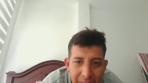 ADRIAN  OSCAR online show from May 17, 2026, 7:10 pm
