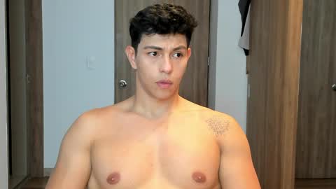 Snapshot of adrian_del_mar chatting on April 21, 2026, 2:51 am Adrian del Mar online show from April 21, 2026, 2:51 am
