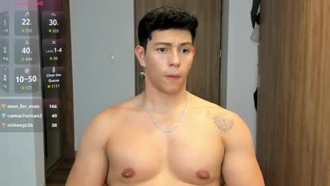 Snapshot of adrian_del_mar chatting on April 24, 2026, 4:48 am Adrian del Mar online show from April 24, 2026, 4:48 am