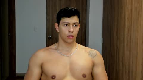 Snapshot of adrian_del_mar chatting on April 27, 2026, 5:00 pm Adrian del Mar online show from April 27, 2026, 5:00 pm