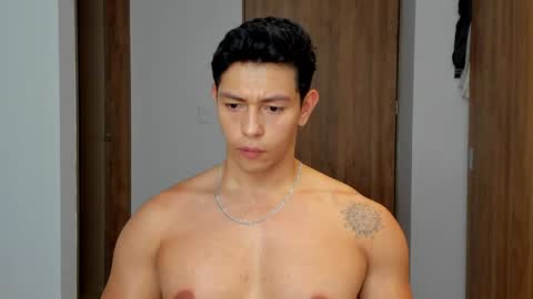 Snapshot of adrian_del_mar chatting on April 29, 2026, 5:30 pm Adrian del Mar online show from April 29, 2026, 5:30 pm