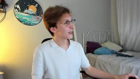 Adrian online show from December 3, 2024, 7:44 pm