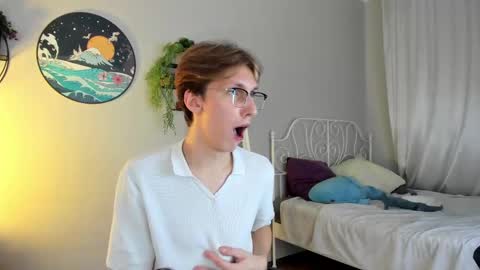 Adrian online show from December 3, 2024, 10:51 pm