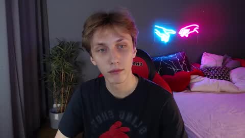 Adrian online show from December 6, 2024, 4:28 pm