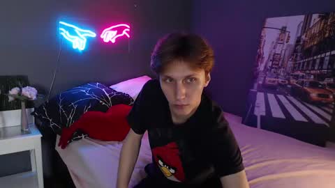 Adrian online show from December 6, 2024, 7:34 pm