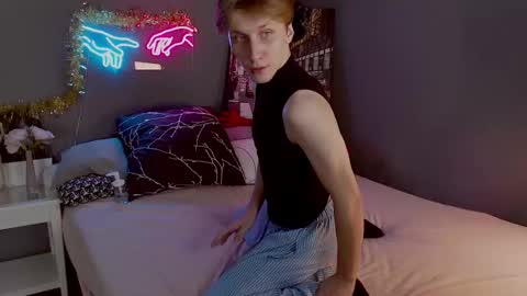 Adrian online show from December 8, 2024, 2:19 pm