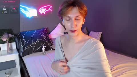 Adrian online show from December 29, 2024, 9:06 am