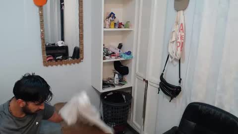 Snapshot of adrian_falcon chatting on April 16, 2026, 9:39 pm Adrian Falcon online show from April 16, 2026, 9:39 pm