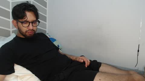 Snapshot of adrian_falcon chatting on April 29, 2026, 6:03 pm Adrian Falcon online show from April 29, 2026, 6:03 pm