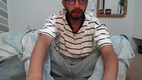 Snapshot of adrian_falcon chatting on May 6, 2026, 4:41 am Adrian Falcon online show from May 6, 2026, 4:41 am