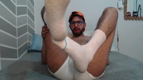Snapshot of adrian_falcon chatting on May 7, 2026, 5:24 am Adrian Falcon online show from May 7, 2026, 5:24 am