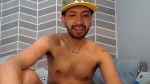 Snapshot of adrian_falcon chatting on May 21, 2026, 5:53 pm Adrian Falcon online show from May 21, 2026, 5:53 pm