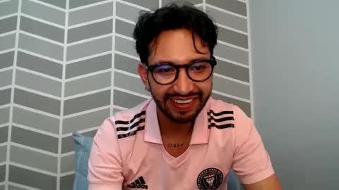 Snapshot of adrian_falcon chatting on May 22, 2026, 5:58 am Adrian Falcon online show from May 22, 2026, 5:58 am