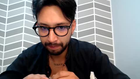Snapshot of adrian_falcon chatting on May 23, 2026, 6:51 am Adrian Falcon online show from May 23, 2026, 6:51 am