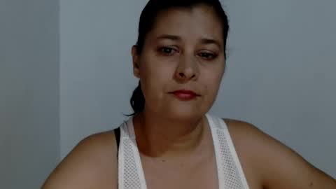 Snapshot of adriana_milf chatting on September 19, 2025, 4:03 am Adriana milf online show from September 19, 2025, 4:03 am