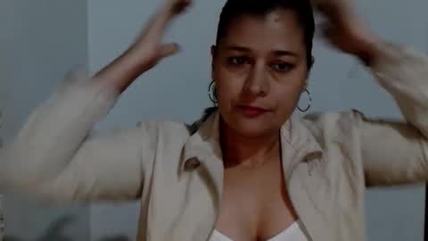 Snapshot of adriana_milf chatting on September 21, 2025, 4:58 am Adriana milf online show from September 21, 2025, 4:58 am