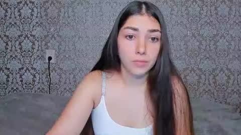 Snapshot of adrianakuiper chatting on July 16, 2026, 6:36 pm Adriana online show from July 16, 2026, 6:36 pm