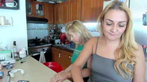 Adriana Paredes  online show from May 7, 2026, 6:57 pm