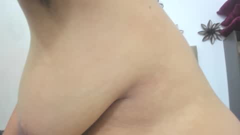 adriana online show from October 12, 2025, 4:50 pm