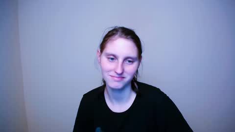 Adriana online show from March 4, 2025, 8:02 am