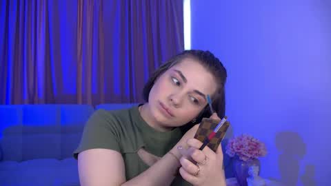 AdrianaTores online show from May 22, 2026, 6:42 am