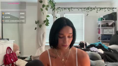 Adrianna  online show from May 19, 2026, 12:22 pm