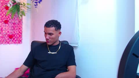 Snapshot of adriel_and_risitos_ chatting on September 18, 2025, 6:15 am adriel_and_risitos_ online show from September 18, 2025, 6:15 am