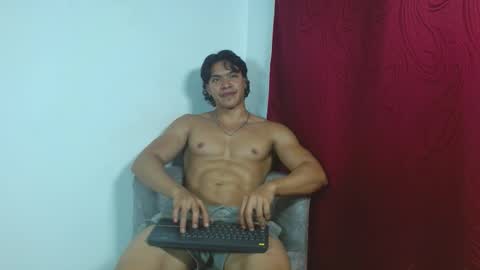 adriel_escalante online show from October 12, 2025, 2:10 am
