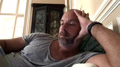 adrienfromparis online show from October 21, 2025, 11:33 am