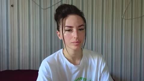 Adriana online show from June 30, 2026, 6:03 am
