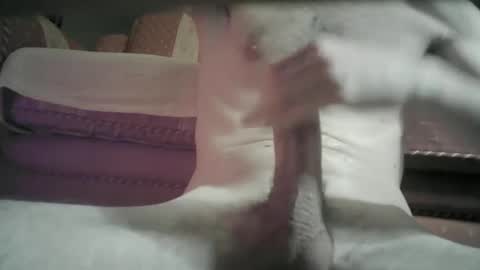 Snapshot of adryan_gym chatting on January 7, 2025, 12:45 am ADRY SKY online show from January 7, 2025, 12:45 am