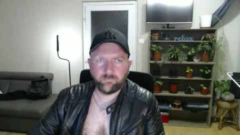 Felix84 online show from April 17, 2026, 9:07 pm